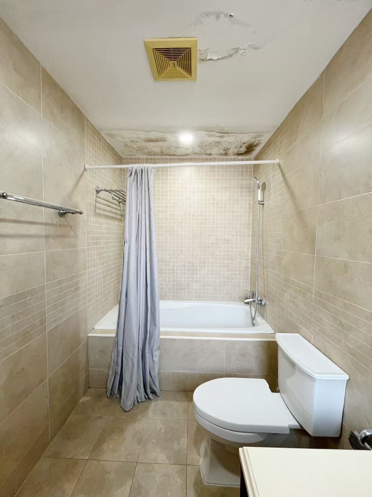 嘉里华庭一期高区含产权车位上江五小学