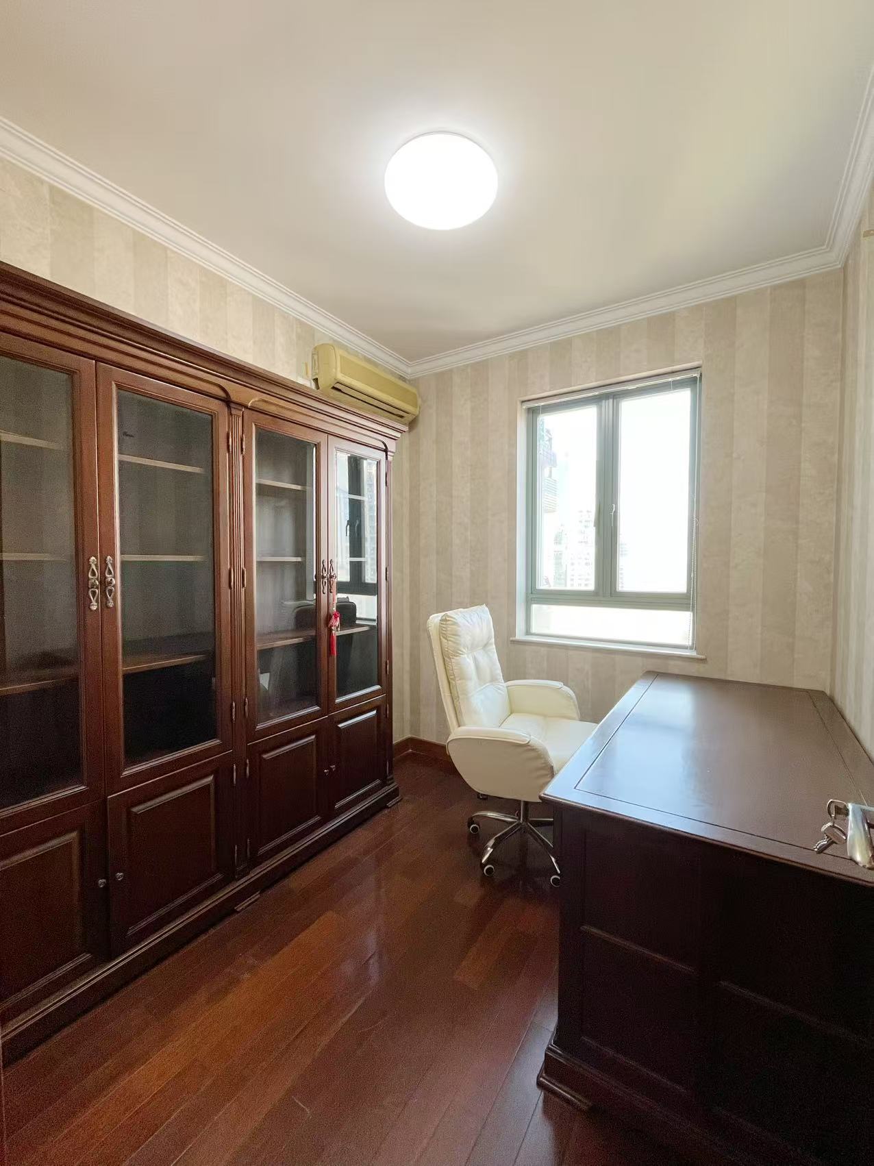 嘉里华庭一期高区含产权车位上江五小学