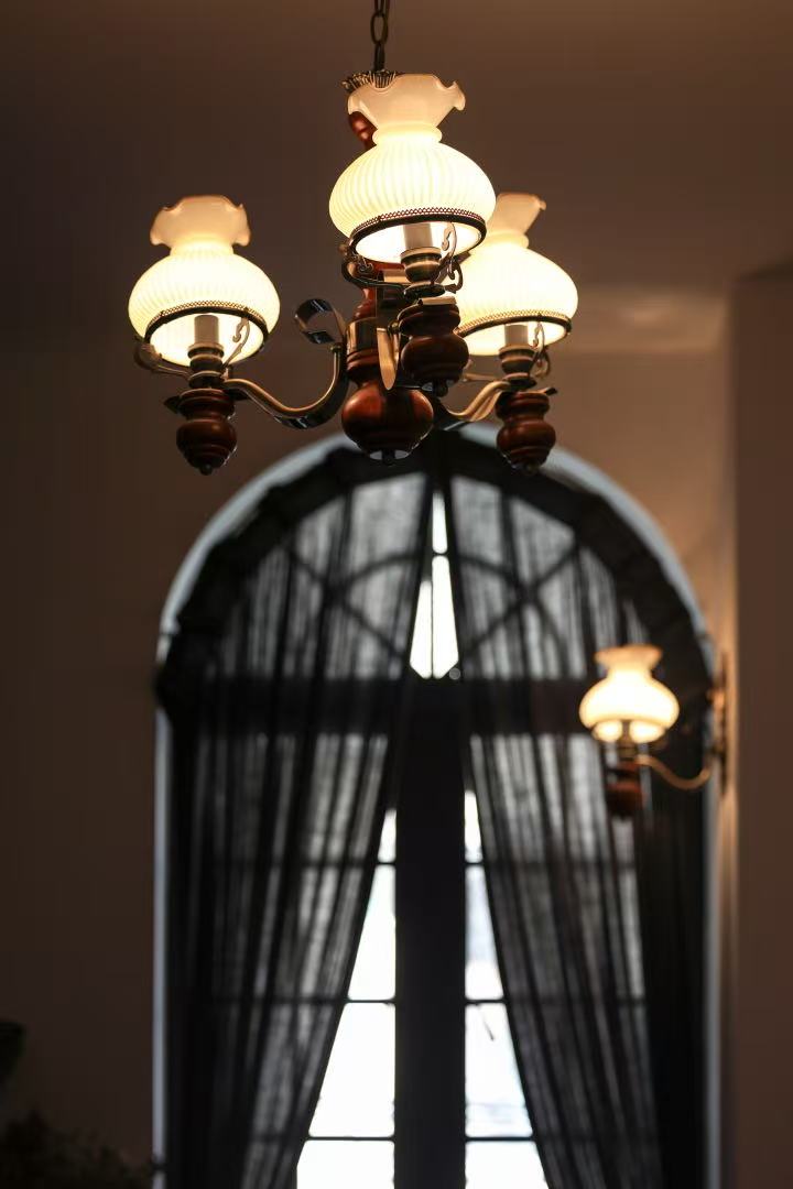 愚园路   镇宁路  整栋产权新式里弄，原始屋况