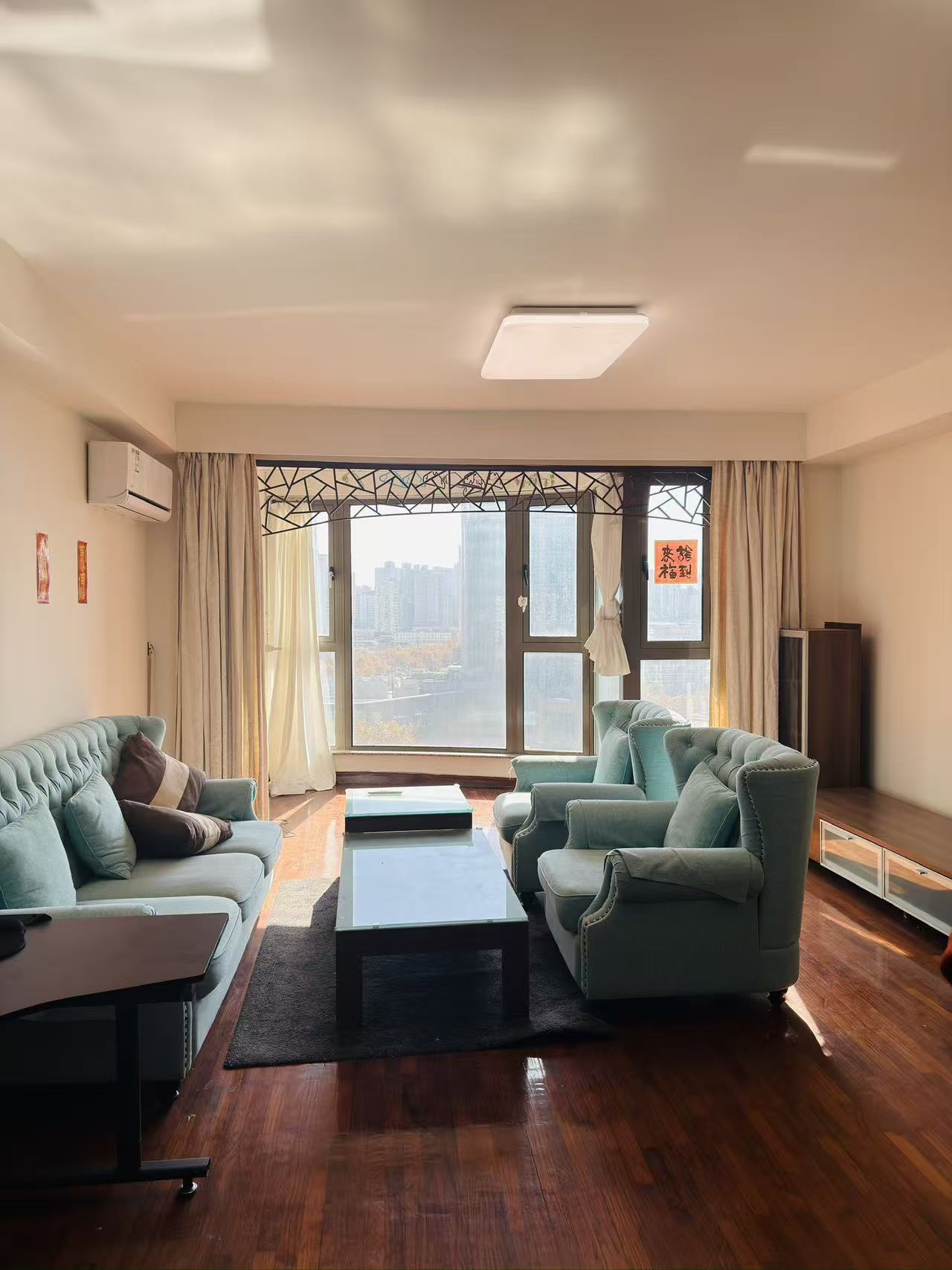 淮海中路  东湖路 电梯高区  景观房  双南朝向，小区单价最低，有产权车位