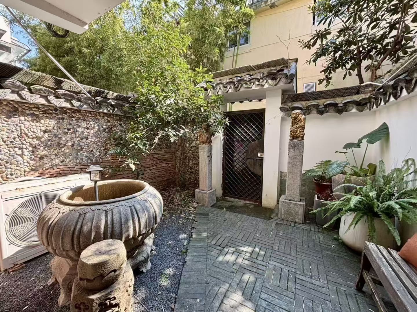 愚园路宏业花园整栋新里