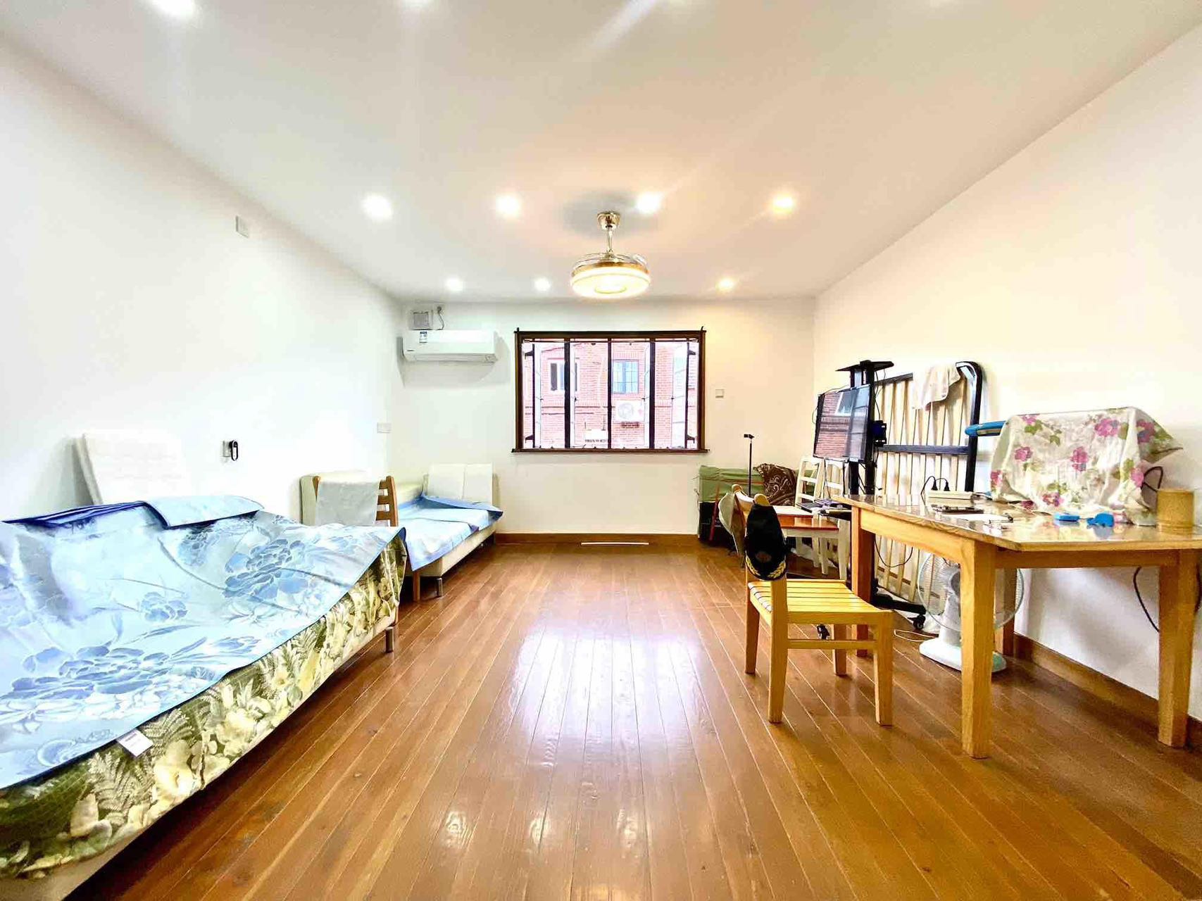 愚园路608弄三楼整层