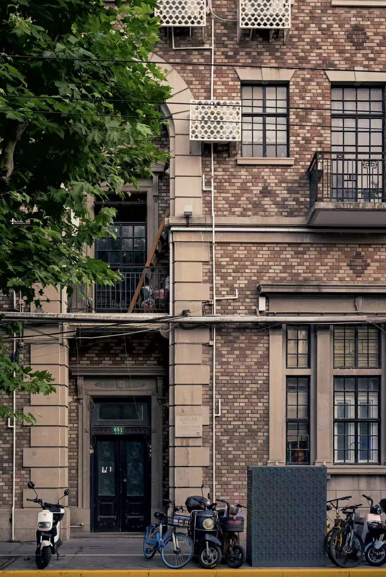 太阳公寓（产权老公寓）